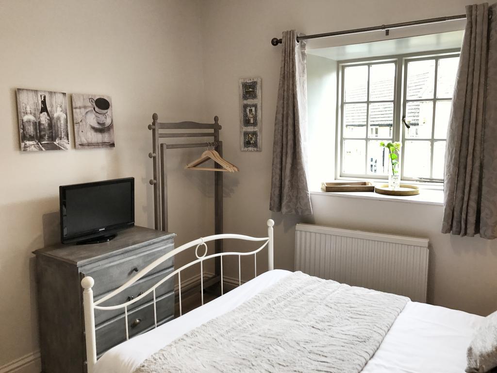 Green Dragon Hotel Brigstock Luaran gambar